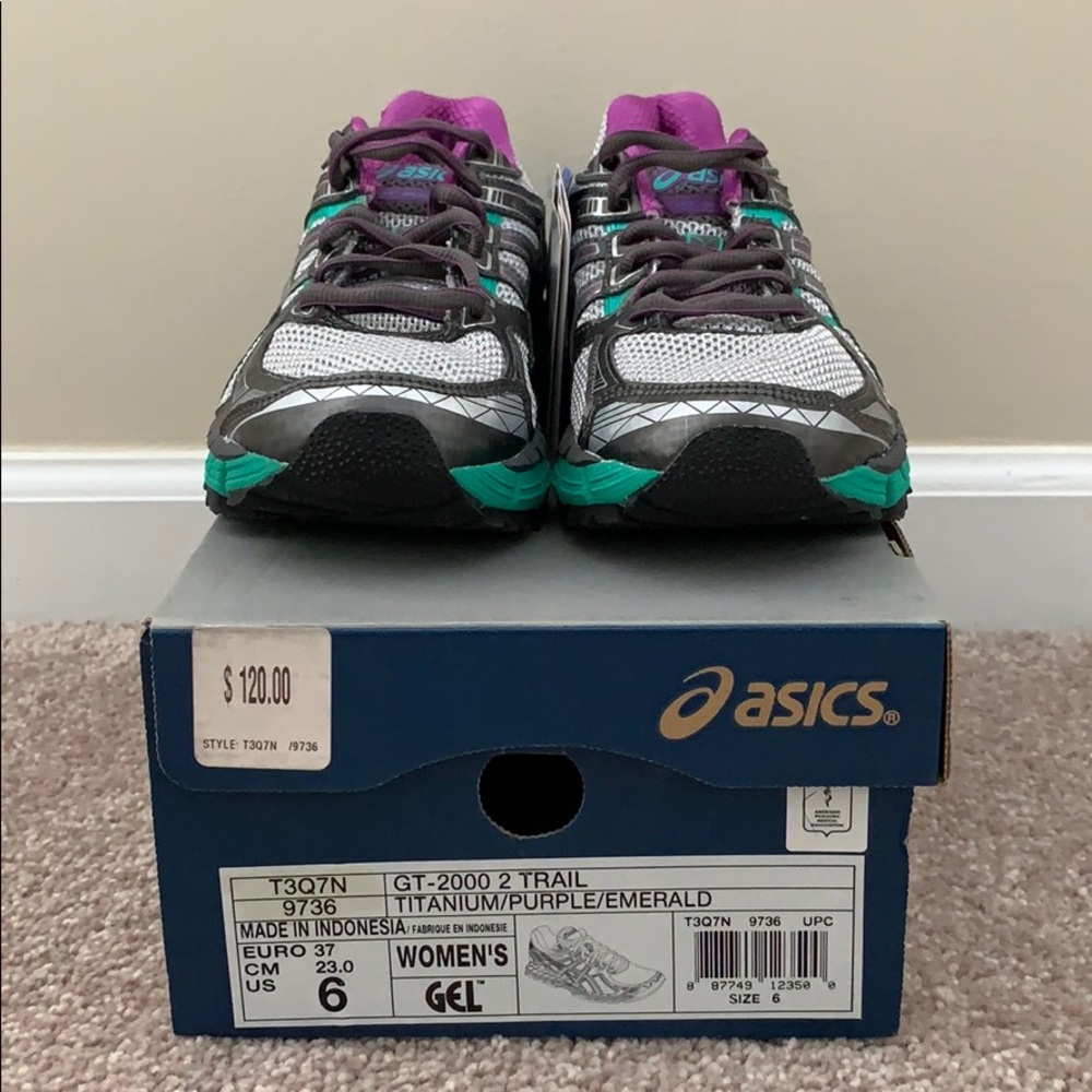 New ASICS GT-2000 Trail Women’s size 6